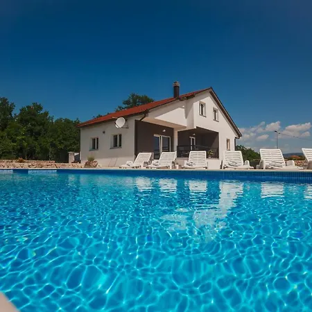 Ferienhaus Jelena With Pool & Playground