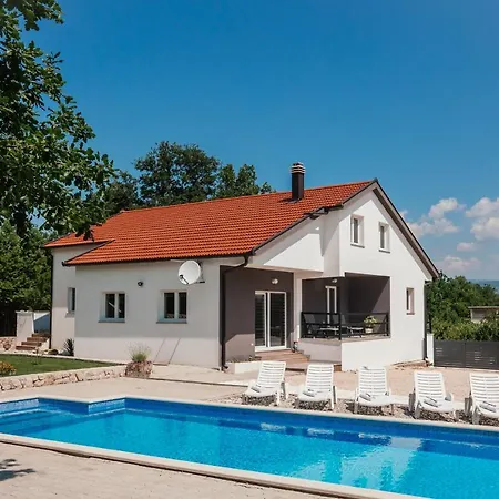 Casa vacanze Jelena With Pool & Playground *